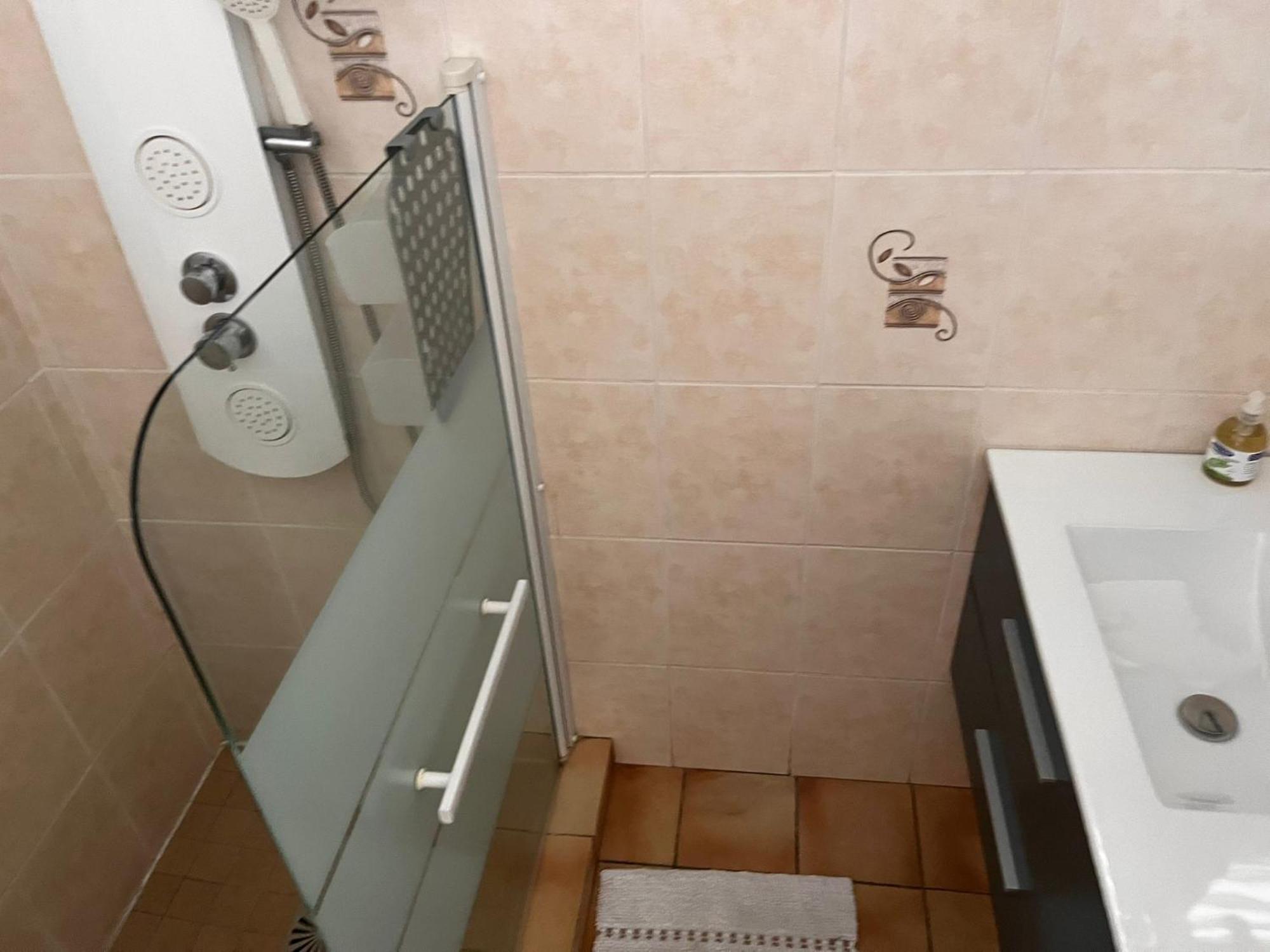 Studio Cosy Avec Piscine Dans Une Villa Сен Дьони Екстериор снимка